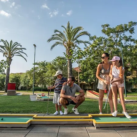 Semesteranläggning (resort) Falkensteiner Club Funimation Garden Calabria 4*