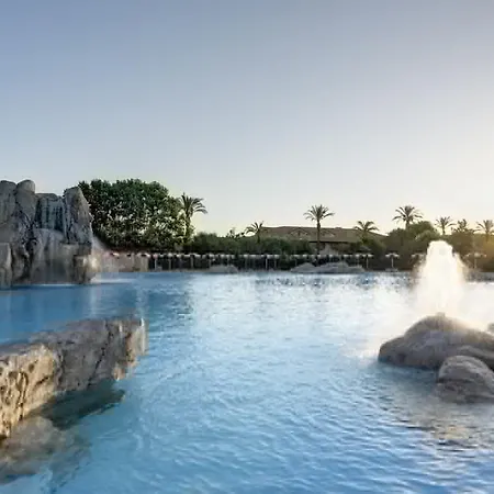 Falkensteiner Club Funimation Garden Calabria אתר נופש Curinga