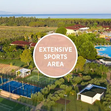 Falkensteiner Club Funimation Garden Calabria אתר נופש