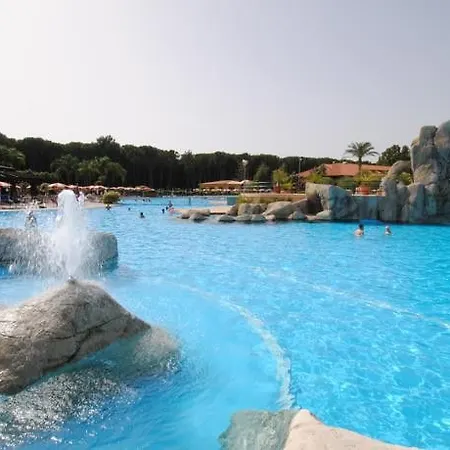 Semesteranläggning (resort) Falkensteiner Club Funimation Garden Calabria