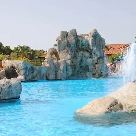 Falkensteiner Club Funimation Garden Calabria אתר נופש Curinga